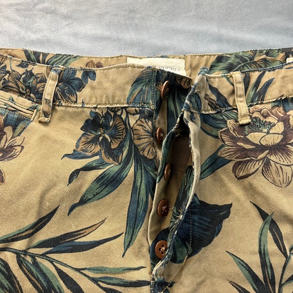 Denim Supply Ralph Lauren Men's Shorts Floral Print Size 40 - Picture 9 of 10